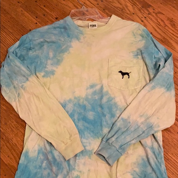 PINK Victoria's Secret Tops - ✨VS PINK Tie Dye Long Sleeve Shirt XS Love Pink✨